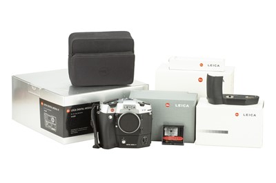 Lot 60 - A Leica R8 SLR Body