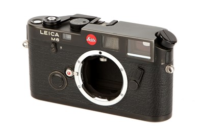 Lot 1034 - A Leica M6 Rangefinder Body