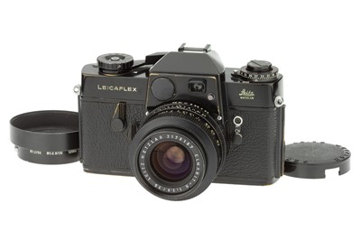 Lot 56 - A Leica Leicaflex SLR Camera