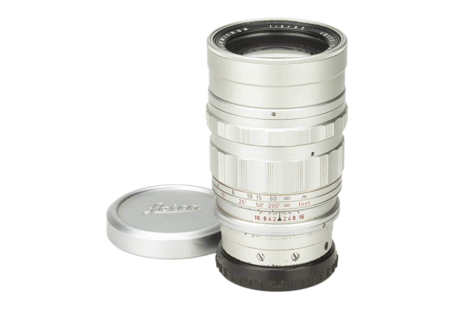 Lot 28 - A Leitz Summicron f/2 90mm Lens
