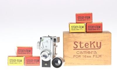 Lot 379 - A Steky Model IIIb Sub-Miniature 16mm Camera