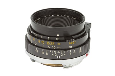 Lot 44 - A Leitz Summicron f/2 35mm Lens