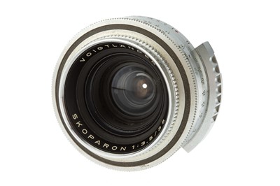 Lot 102 - A Voigtlander Prominent II Rangefinder Camera