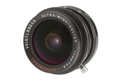 Lot 19 - A Voigtlander Aspherical Ultra Wide Heliar f/5.6 12mm Lens