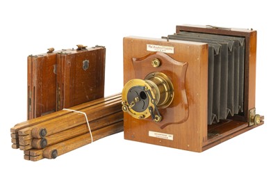Lot 178 - A J. Lancaster & Sons 'The Amateur Camera' Mahogany & Brass Quarter Plate Tailboard Camera