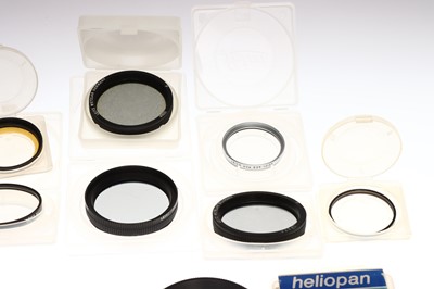 Lot 294 - A Selection of Leica Filters