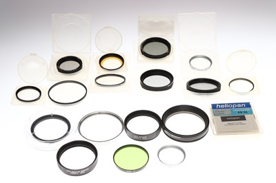 Lot 294 - A Selection of Leica Filters