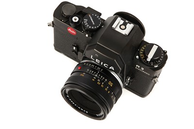 Lot 1059 - A Leica R3 Electronic SLR Camera