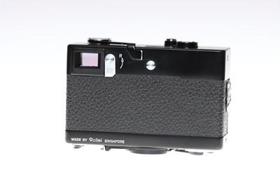 Lot 346 - A Rollei 35 S Compact Camera