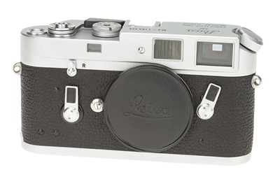Lot 32A - A Leica M4 Rangefinder Camera