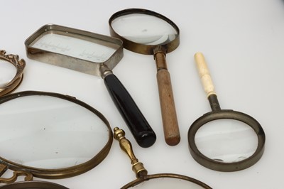Lot 33 - A Collection of 12 Magnifying Glasses