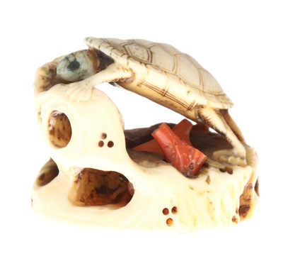 Lot 204 - An Ivory Netsuke
