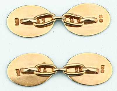 Lot 153 - A Pair of Victorian 18 ct Gold Chain Link Cufflinks