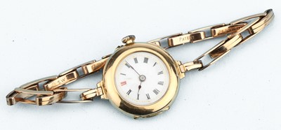 Lot 166 - A 15 ct Gold Trench Watch