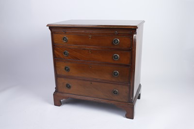 Lot 206 - A George III Mahogany Bachelor's Chest