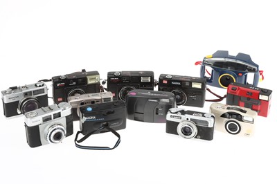 Lot 385 - A Good Selection of Compact Cameras