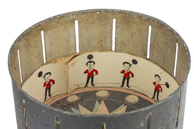 Lot 243 - Large Zoetrope