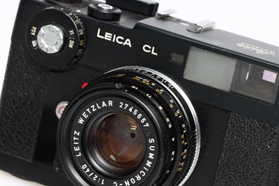 Lot 266 - A Leica CL Rangefinder Camera