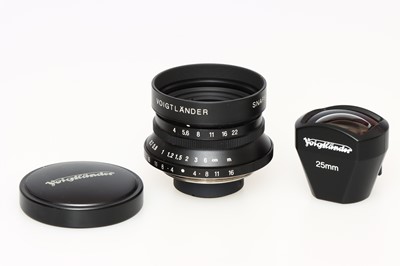 Lot 299 - A Voigtlander Snapshot-Skopar MC f/4 25mm Lens