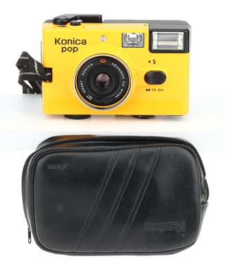 Lot 320 - A Konica PoP Compact Camera