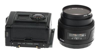 Lot 373 - A Mamiya 645 AF f/2.8 80mm Lens