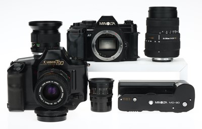 Lot 316 - A Small Selection of Cameras