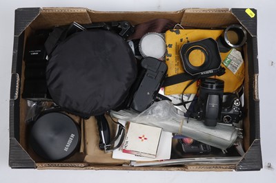 Lot 437 - A Selection of Various Camera Accessories