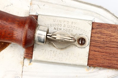 Lot 136 - An Underwood Stereo Viewer