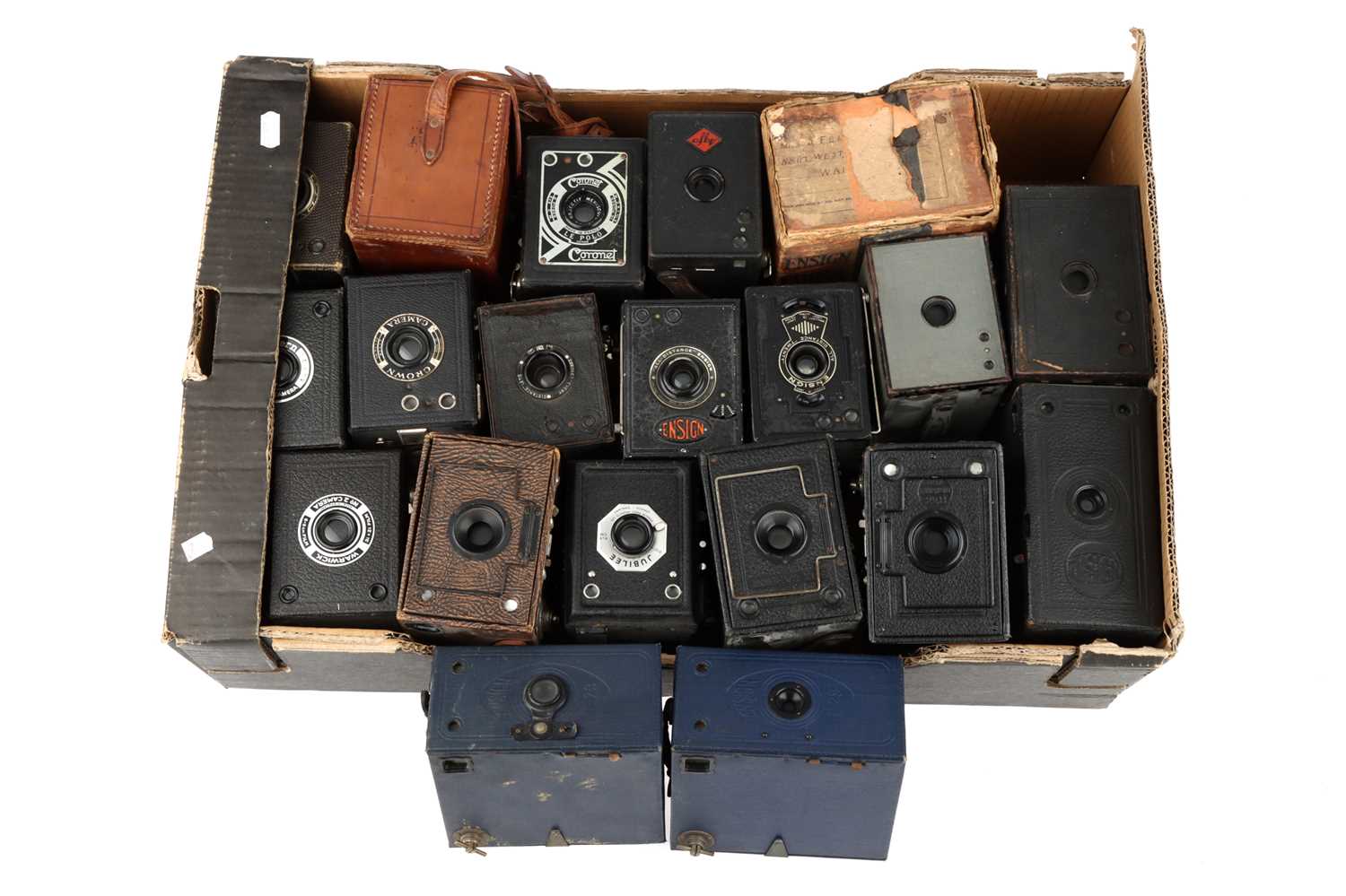 Lot 582 - A Selection of Box Type Cameras,