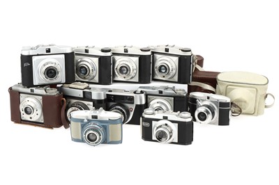 Lot 572 - A Mixed Selection of Cameras