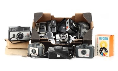 Lot 570 - A Mixed Selection of Cameras & Accessories