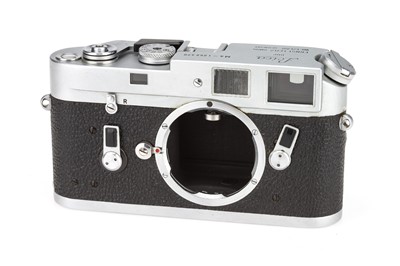 Lot 33 - A Leica M4 Rangefinder Camera