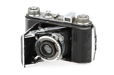 Lot 381 - A Welta Welit 35mm Viewfinder Camera