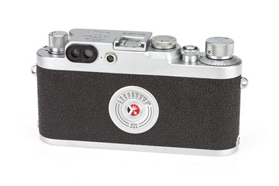 Lot 7 - A Leica IIIg Rangefinder Camera