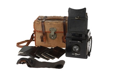 Lot 527 - A Thornton Pickard Ruby Horizontal SLR Camera