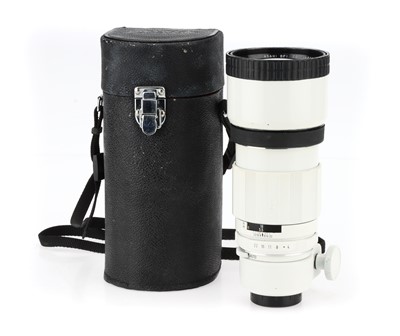 Lot 470 - A Super-Multi-Coated Takumar 300mm f/4 Telephoto Lens