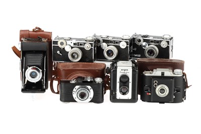 Lot 698 - A Selection of American Cameras