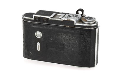 Lot 513 - A Zeiss Ikon Super Ikonta 530/16 medium Format Camera