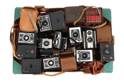 Lot 618 - A Selection of Box Type Cameras