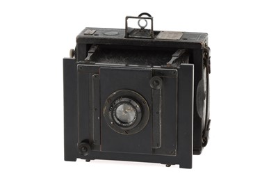 Lot 625 - A Goerz Ango Folding Strut Quarter Plate Camera