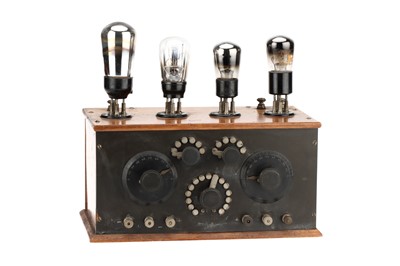 Lot 274 - An Early French Valve Radio