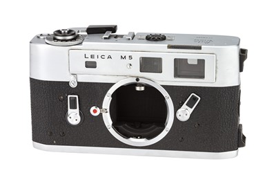 Lot 30 - A Leica M5 Rangefinder Camera