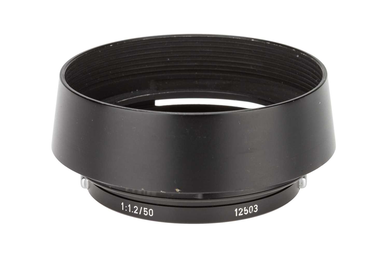 Lot 67 - A Leica Noctilux f/1.2 50mm Lens Hood