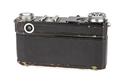 Lot 96 - A Zeiss Ikon Contax II Rangefinder Camera