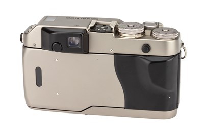 Lot 90 - A Contax G1 Rangefinder Camera