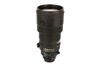 Lot 1142 - A Nikon AF-I Nikkor ED f/2.8 300mm Lens