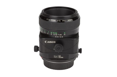 Lot 89 - A Canon TS-E f/2.8 90mm Lens