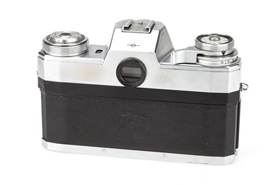 Lot 95 - A Zeiss Ikon Contarex Bullseye SLR Camera