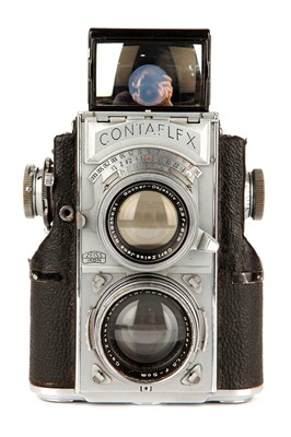 Lot 1152 - A Zeiss Ikon Contaflex TLR Camera