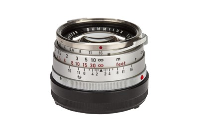 Lot 38 - A Leitz Summilux f/1.4 35mm Lens